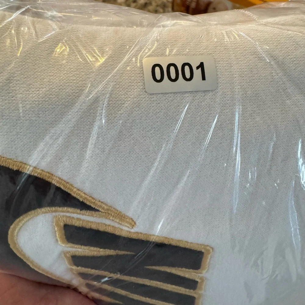 Nike men’s White Long Sleeve Hoodie Black/Gold Logo on front XL - Picture 12 of 12